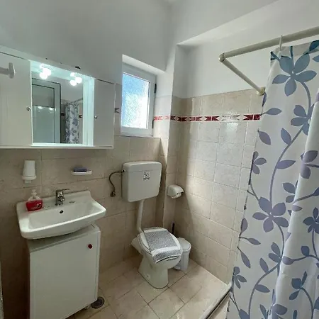 Matina * نِكيانا